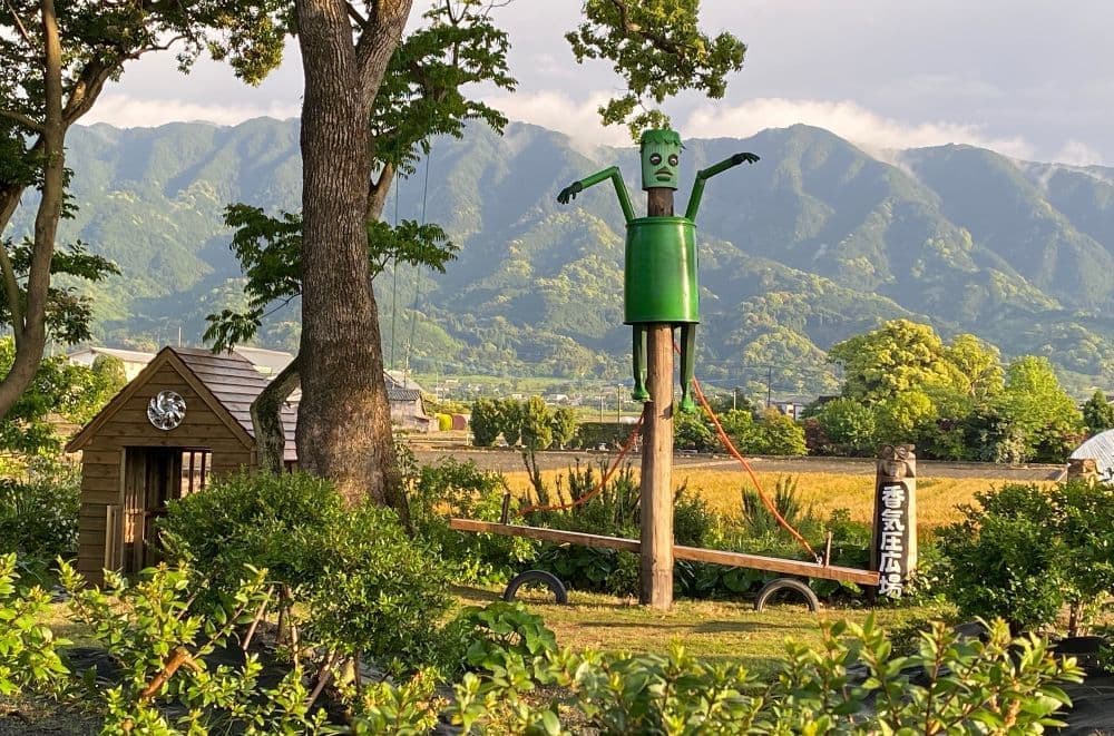 岩城家の庭とテーブル